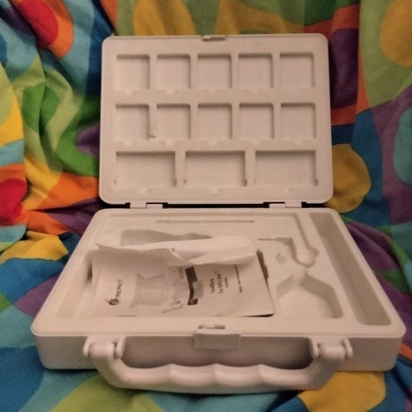 React White DS Carrying Case - Picture 2 of 2